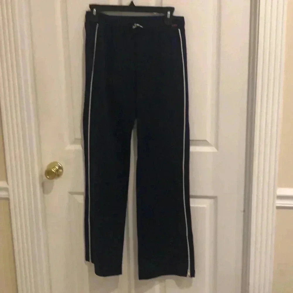 IZod movement jogging or gym pants